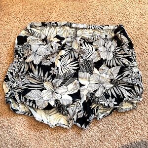 Ardene tropical shorts